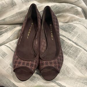 Vintage brown kitten heel
